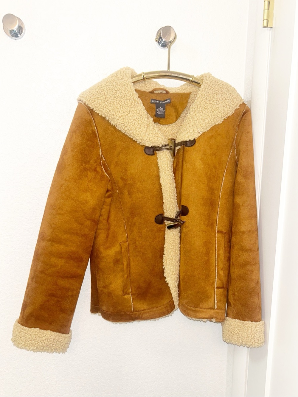 NwoT CHELSEA & THEODORE The Faux Suede Sherling Hooded Jacket SZ: Small